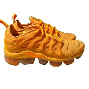 Nike Air VaporMax Plus Vm Yolk Citron Yellow Orange Woman’s Size 6.5 CW7011-800